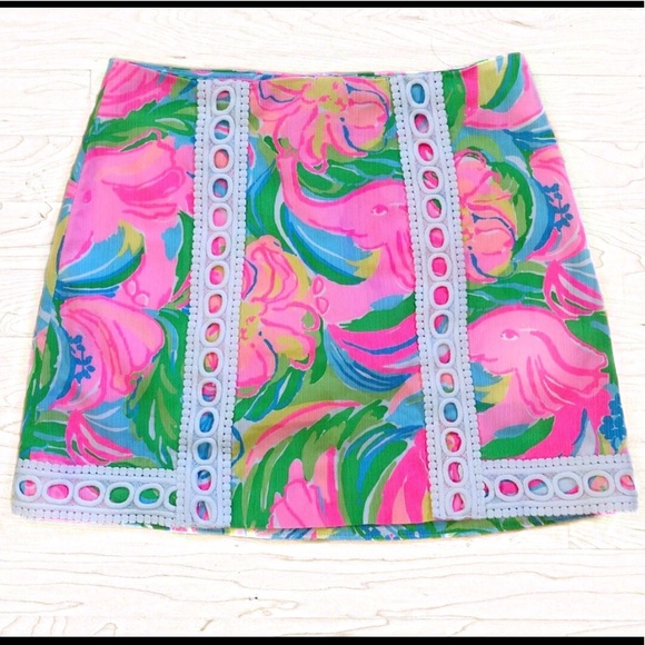 Lilly Pulitzer Dresses & Skirts - Lily Pulitzer RARE  pink elephant and lace skirt